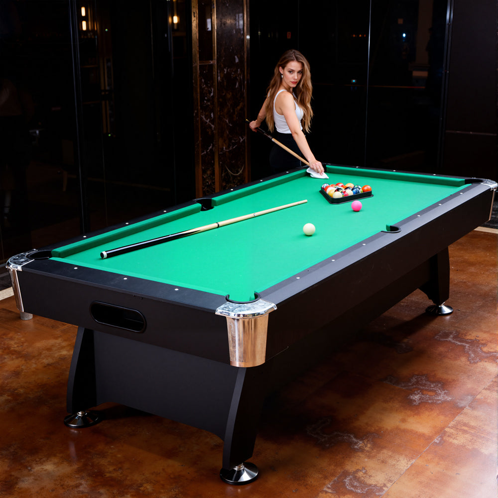 7Ft billiard table（GREEN）,Velvet tablecloth,with accessories