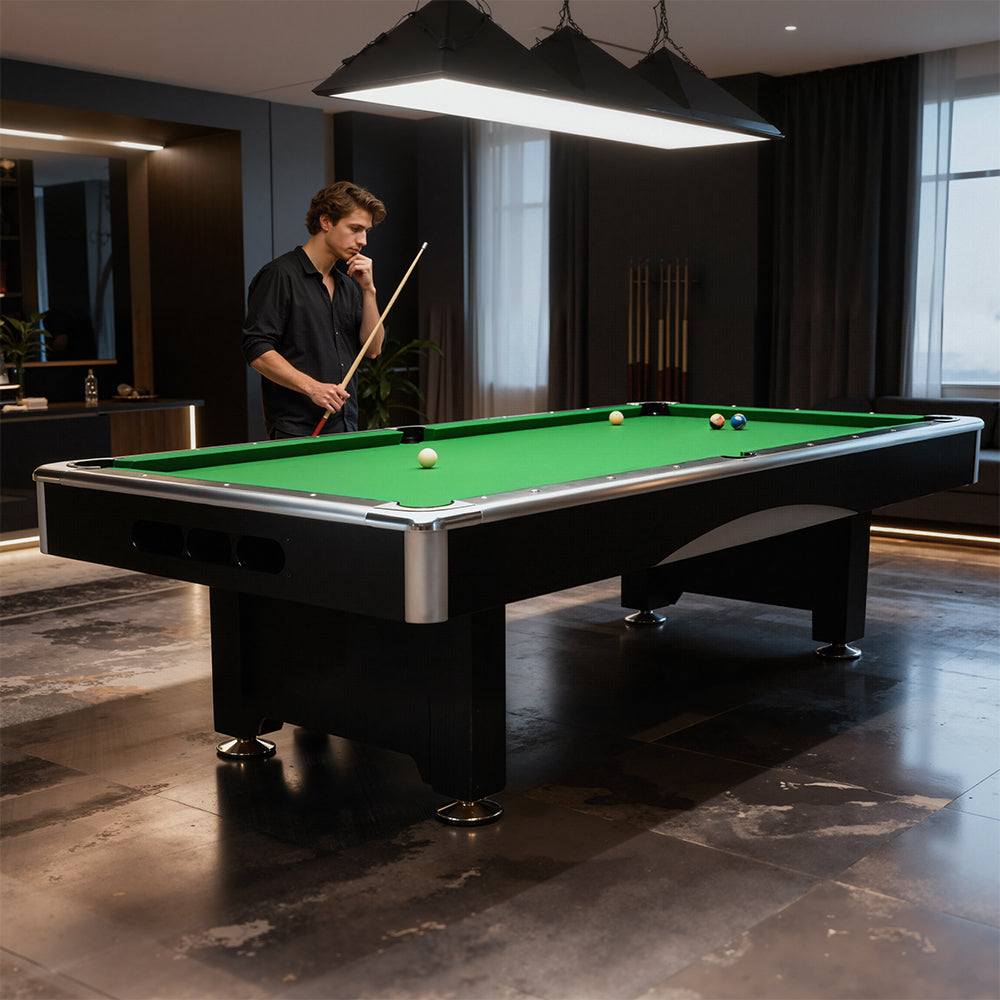 8Ft billiard table,Velvet tablecloth,with accessories