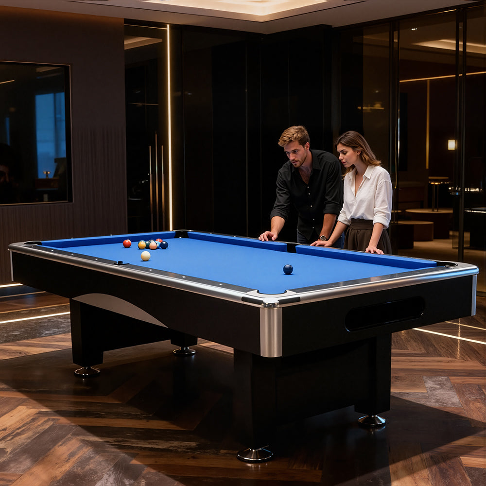 8Ft billiard table,Velvet tablecloth,with accessories