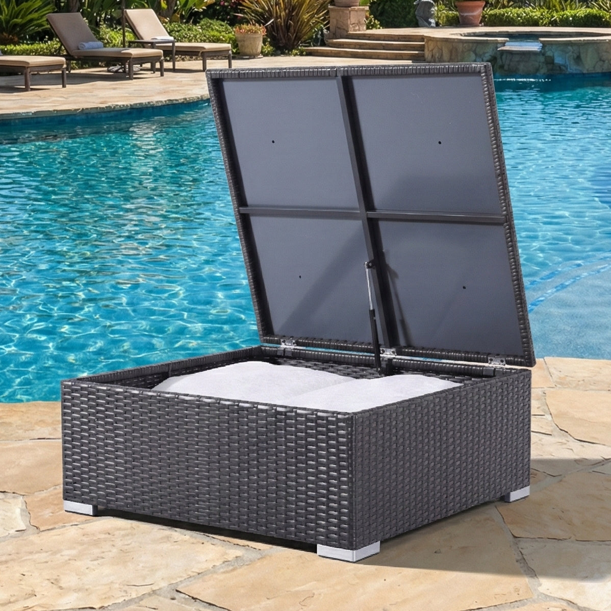 Functional Woven Rattan Outdoor Storage Chest with Lid