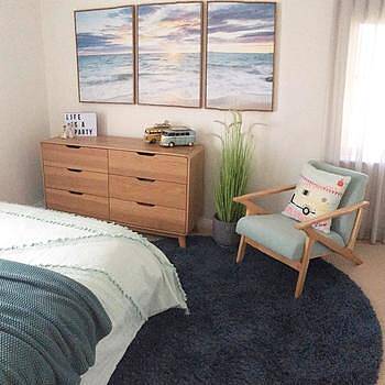 Niva Dresser