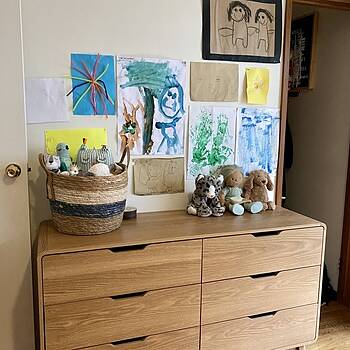 Niva Dresser