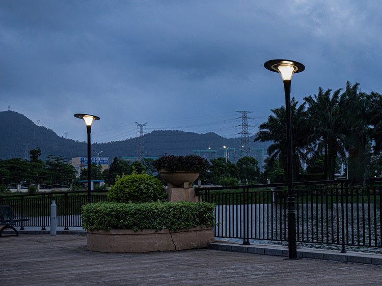 Solar Lights – Garden & Outdoor Lighting